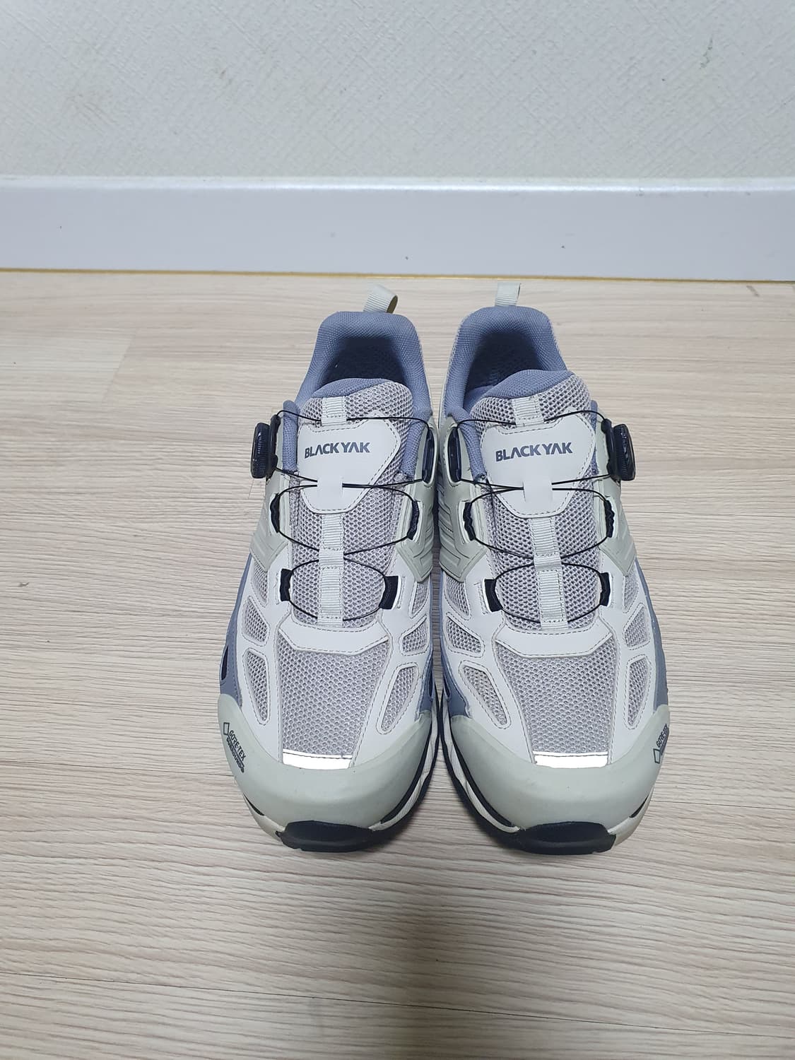 블랙야크 고어텍스 트레킹화 270 상품이미지3