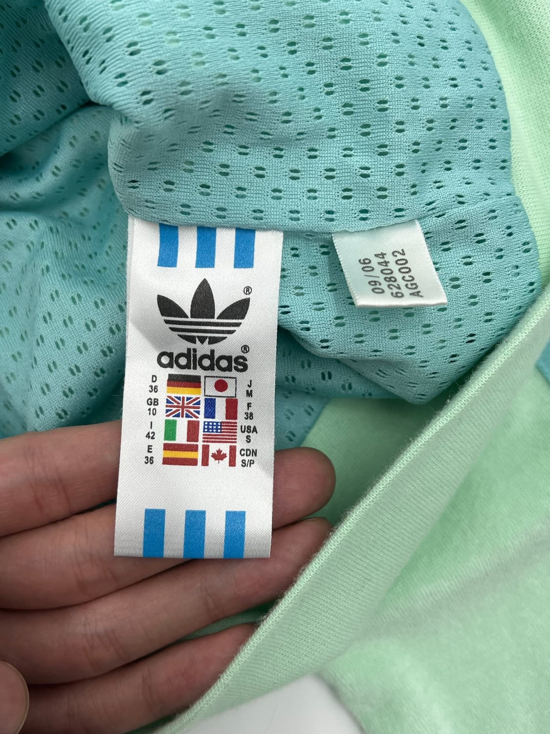 아디다스 크롭 후드집업 상품이미지4