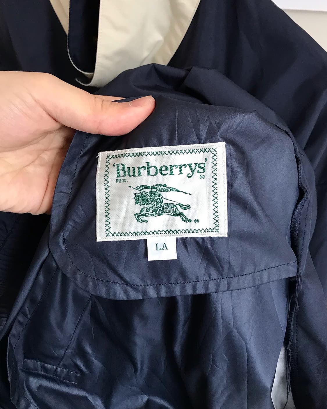 버버리 로고 블루종 자켓 상품이미지5