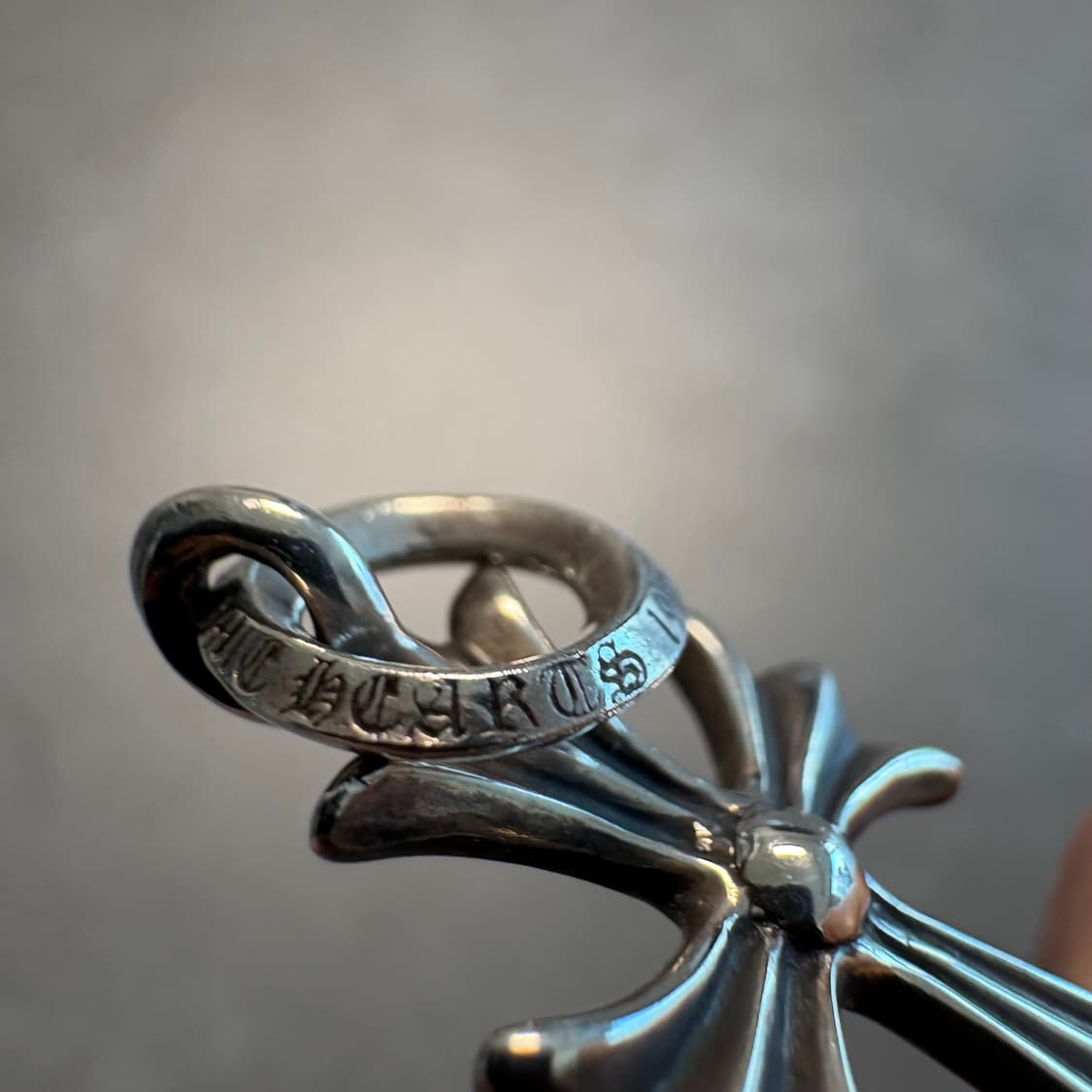 크롬하츠 타이니 크로스 펜던트 상품이미지4