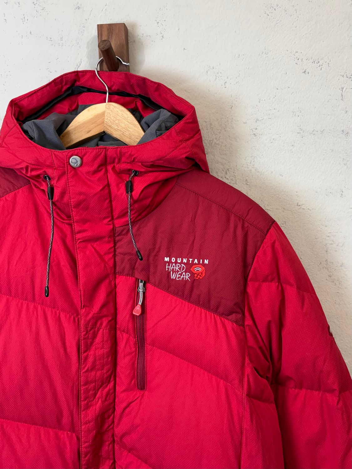 마운틴하드웨어 구스다운 패딩 레드 상품이미지3