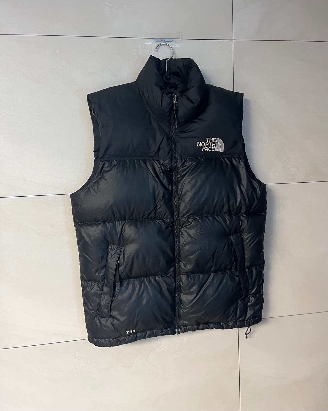 노스페이스 눕시 700 패딩 조끼 블랙 (S)  상품이미지2