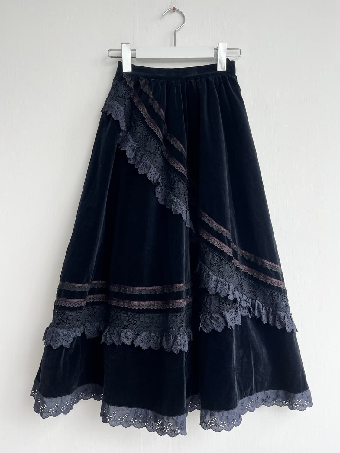 벨벳 언발 레이스 스커트 상품이미지1