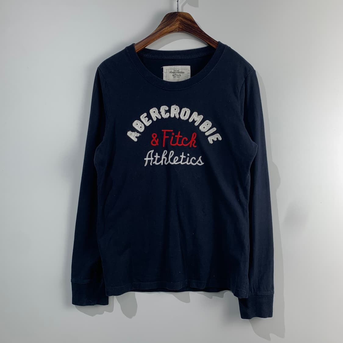 아베크롬비 y2k 와투케 네이비 롱슬리브 긴팔티 상품이미지2