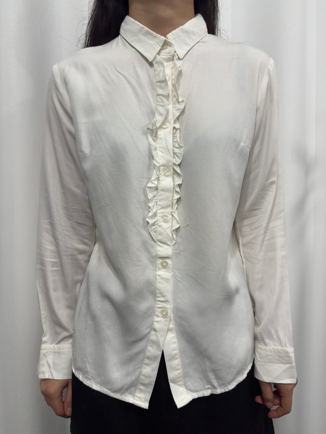 white frill shirt 상품이미지1