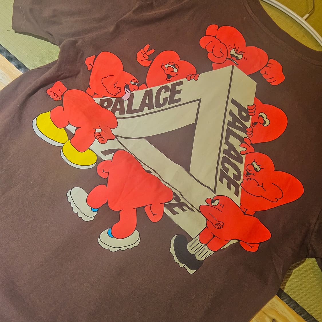 팔라스 트라이 하트 반팔 티셔츠 상품이미지2