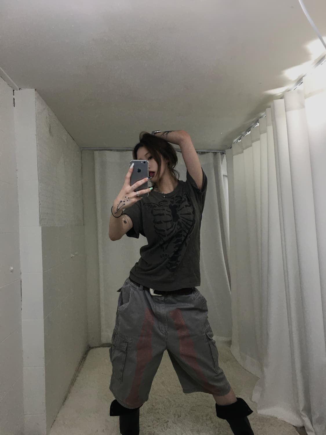카키 스켈레톤 워시드 반팔티 상품이미지1