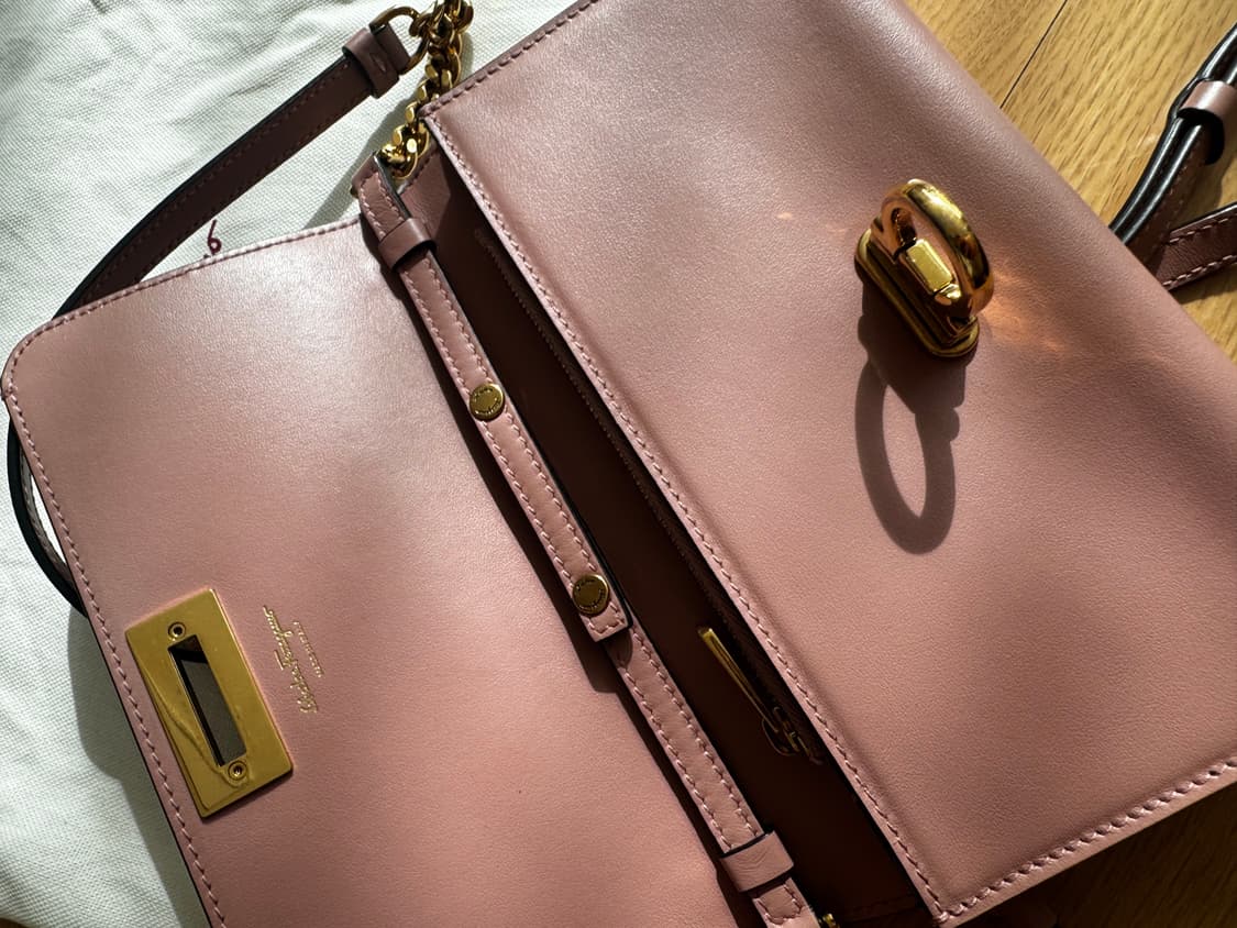 페레가모 woc 상품이미지3