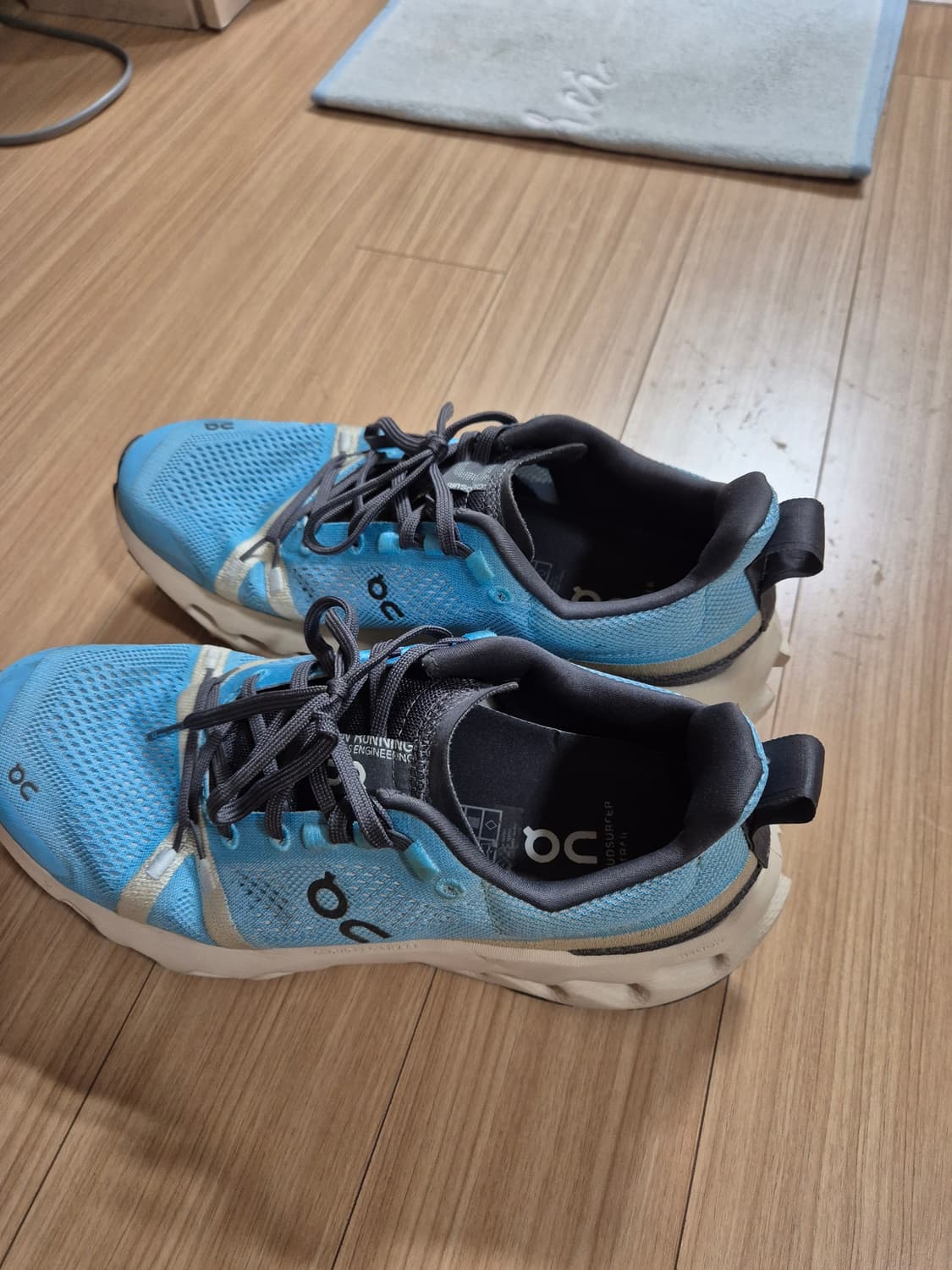 온러닝 클라우드 서퍼 트레일 호라이즌 크림 상품이미지2