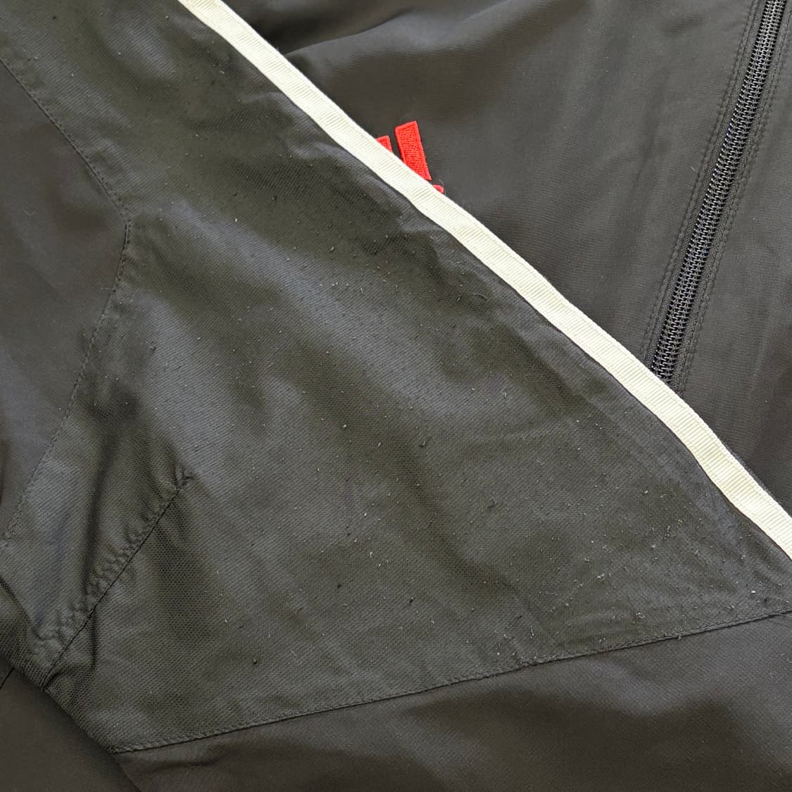 110 아디다스 리버풀 블랙 바람막이 상품이미지6