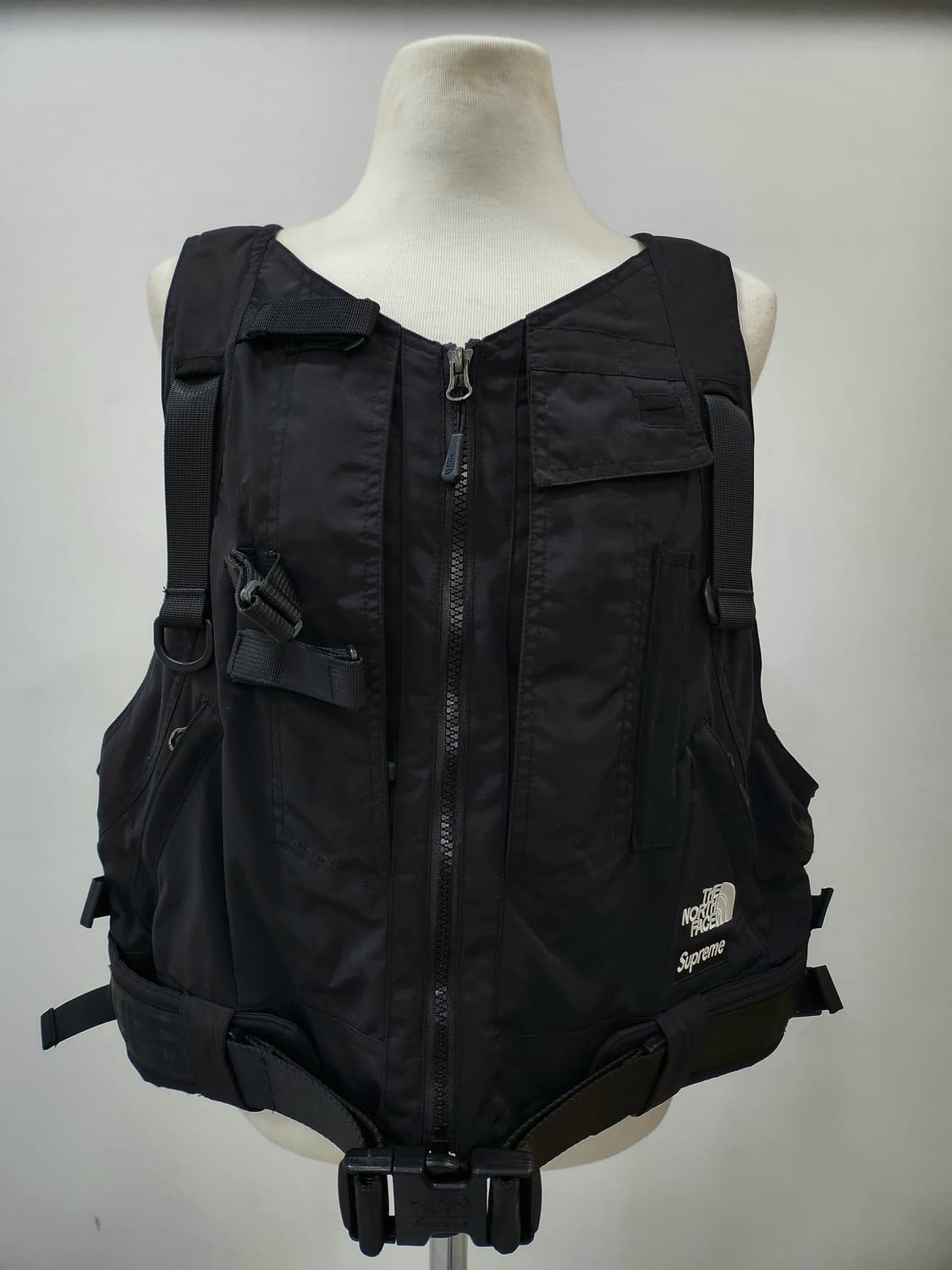 슈프림 베스트 남성 고어텍스 기능성 조끼 상품이미지1