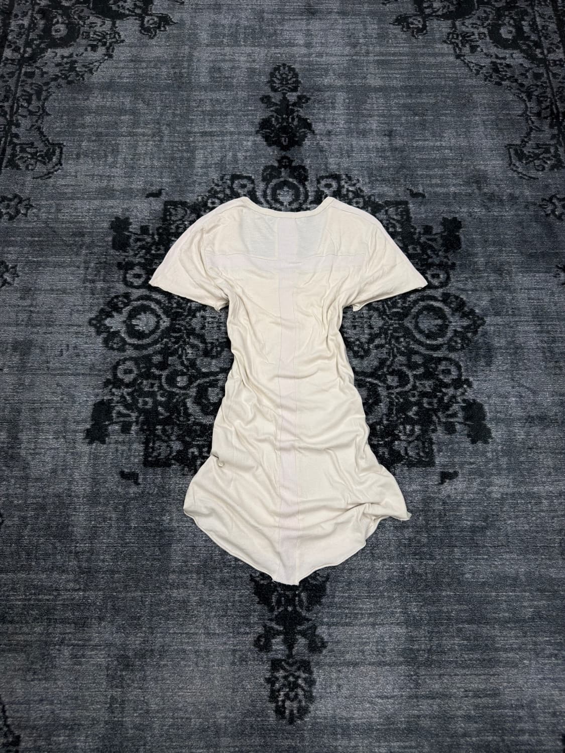 No id 00s archive sand beige back cross 상품이미지1