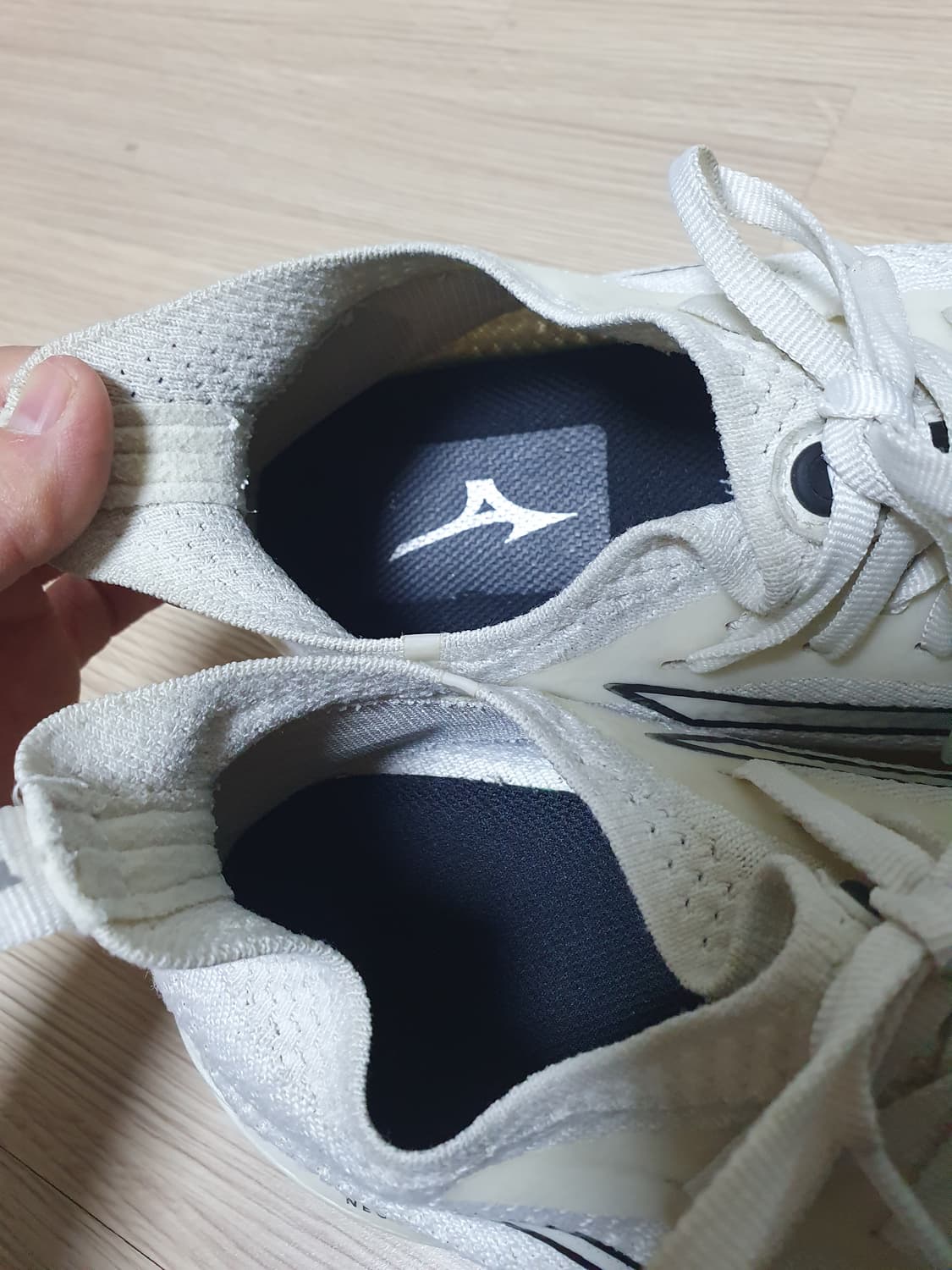 미즈노 네오젠 런닝화 화이트 265 상품이미지9