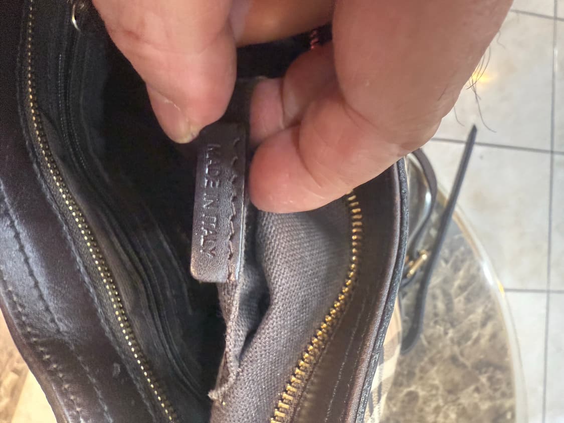 정품 버버리 노바체크 크로스백 팝니다 상품이미지8