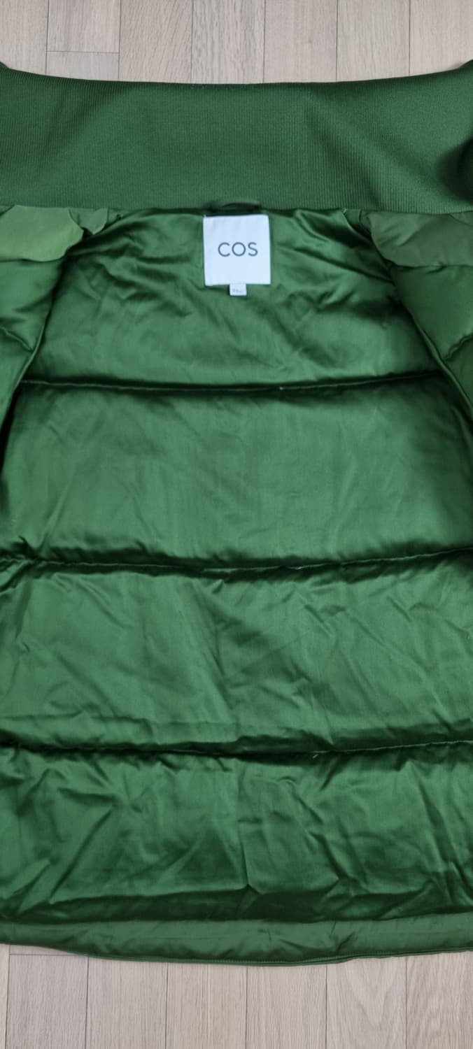 COS 코스 리브드 칼라 푸퍼 덕다운 패딩 M _ 여성 상품이미지9