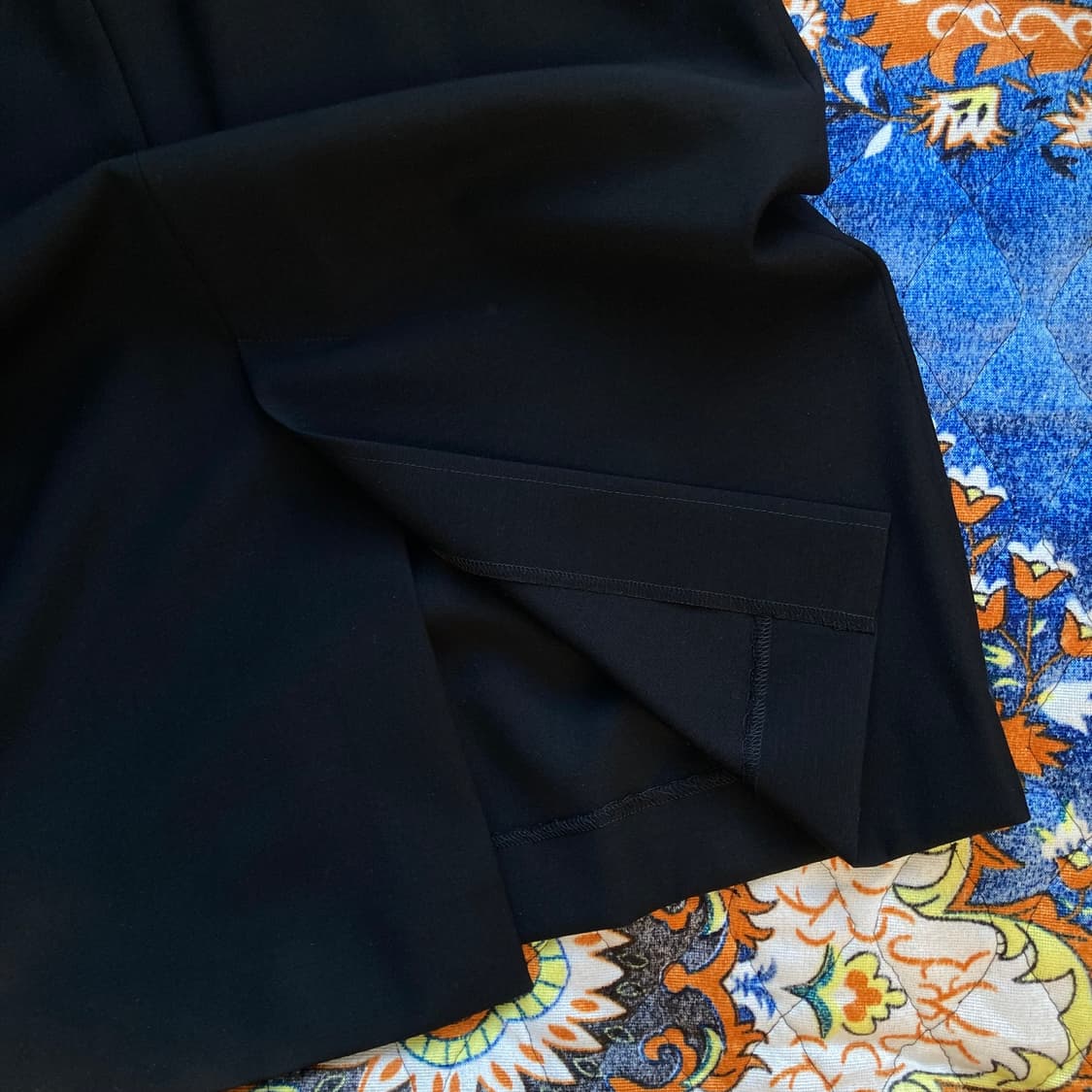 Japan made Enfold 엔폴드 울 블랙 H라인 펜슬 트임 스커트 상품이미지4