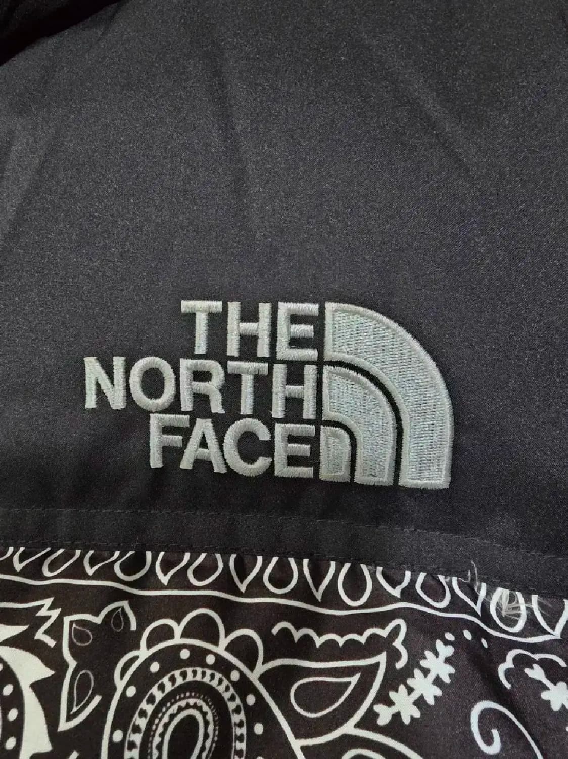 노스페이스 케이스스터디 콜라보 반다나 패딩베스트 상품이미지2