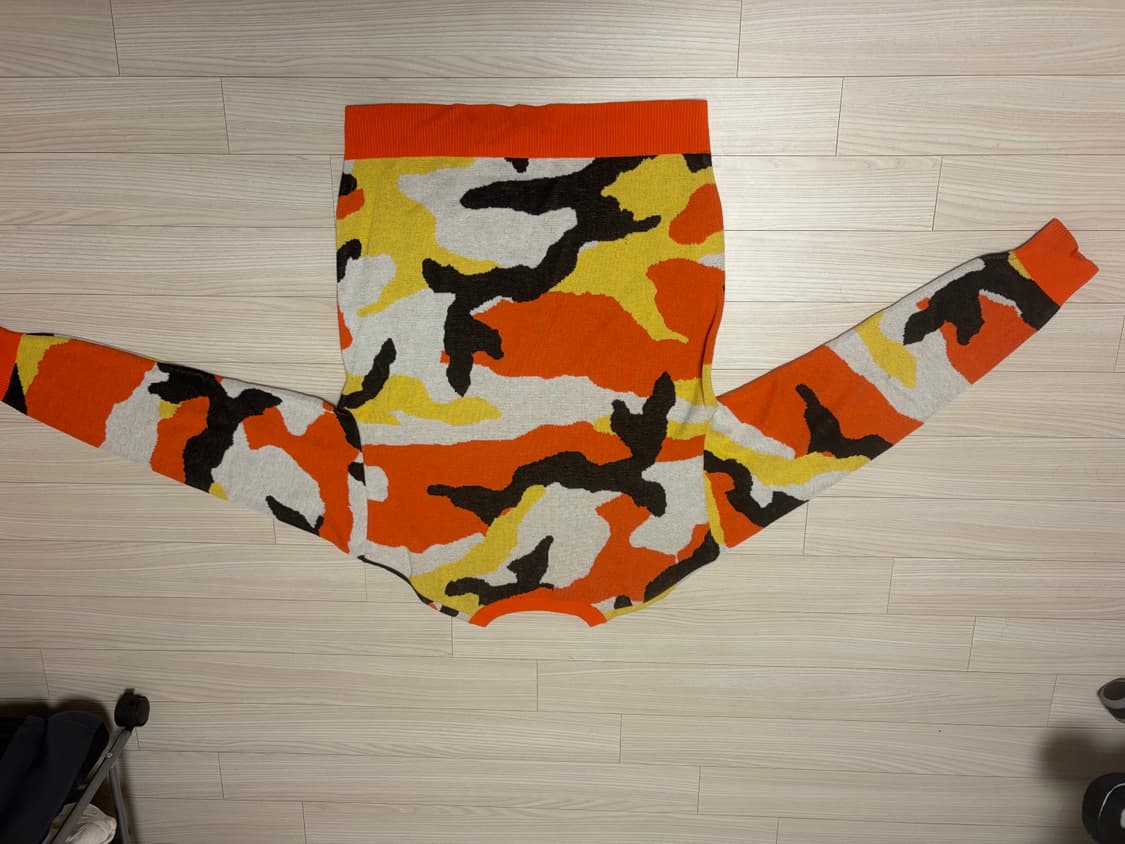 빈티지 카모플라쥬 니트 상품이미지1