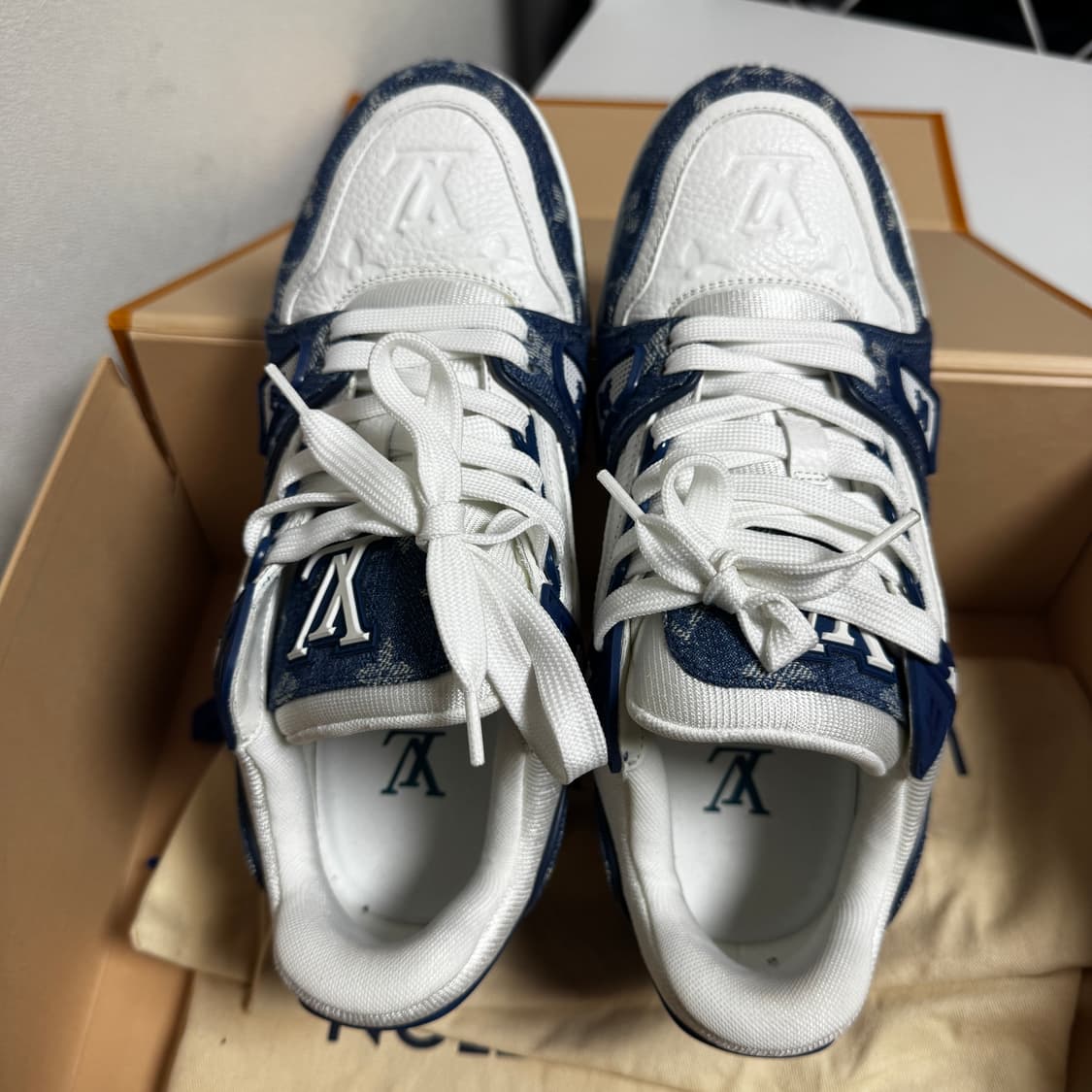 루이비통 LV 트레이너 모노그램 데님 블루 스니커즈 4 상품이미지2