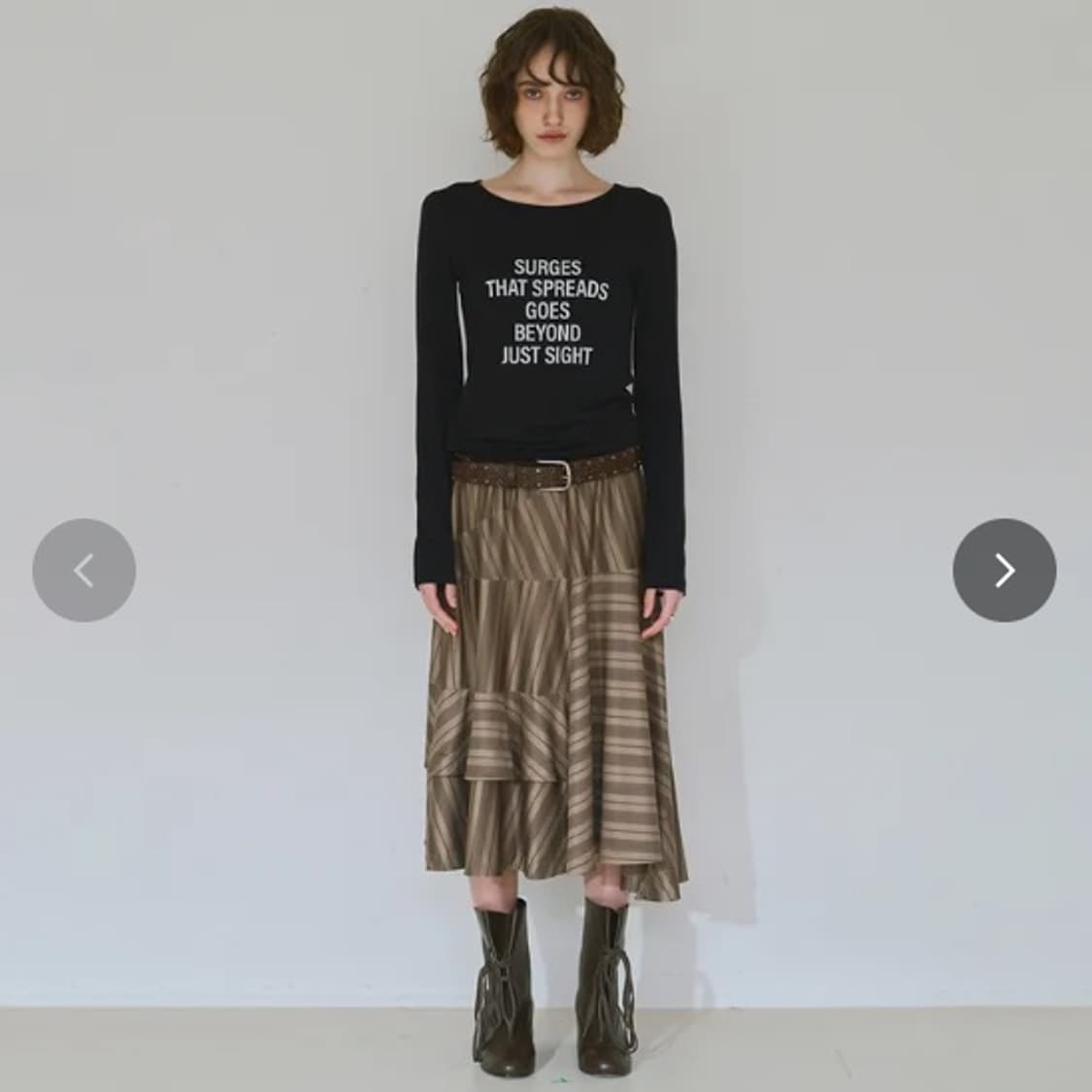 밀로우먼 어시메트릭 스트라이프 미디 스커트 - 카키브라운 상품이미지1