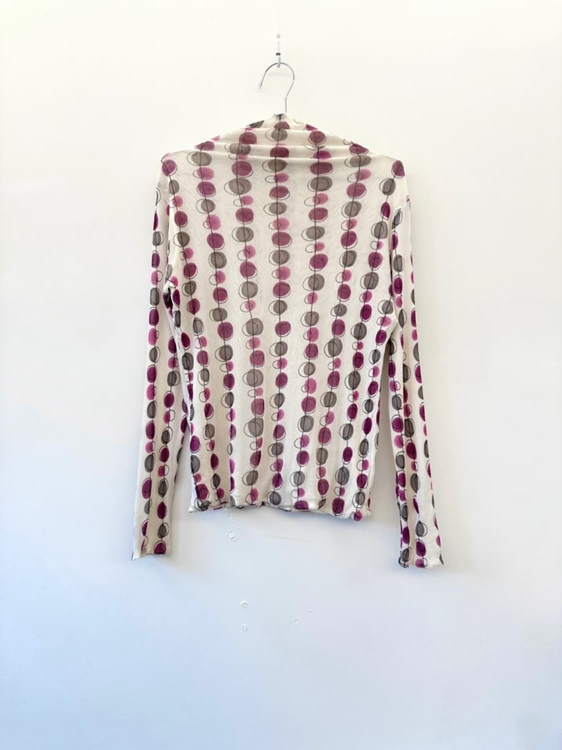 Sheer hang dot high neck top  상품이미지1