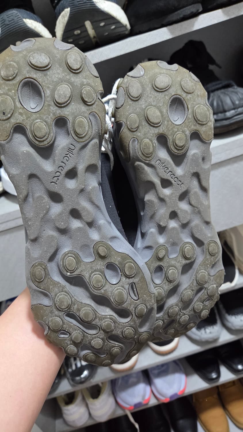 나이키 리액트 lSPA 260 상품이미지4