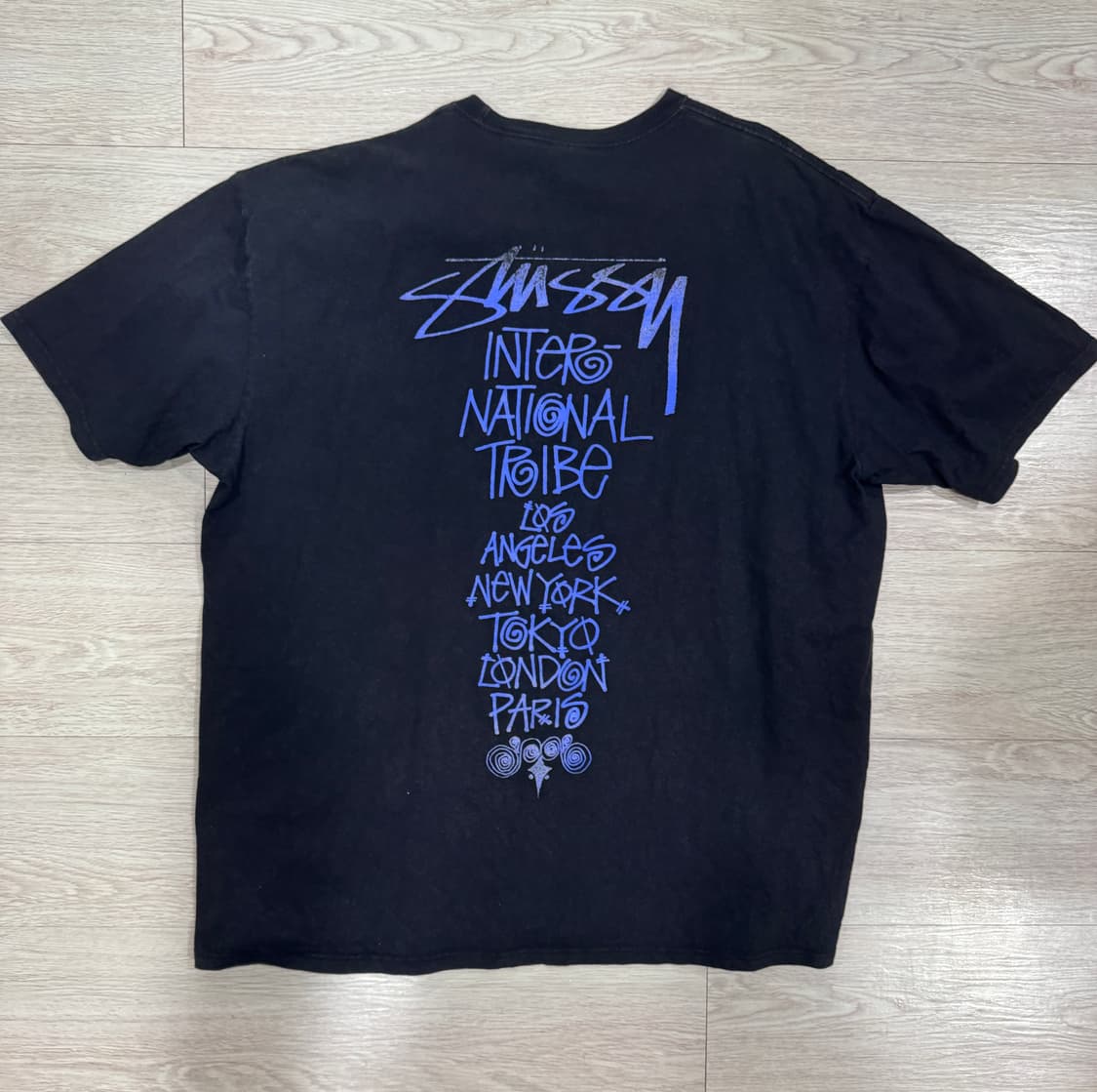 스투시 트라이브 스택 반팔 티셔츠 블랙 상품이미지2