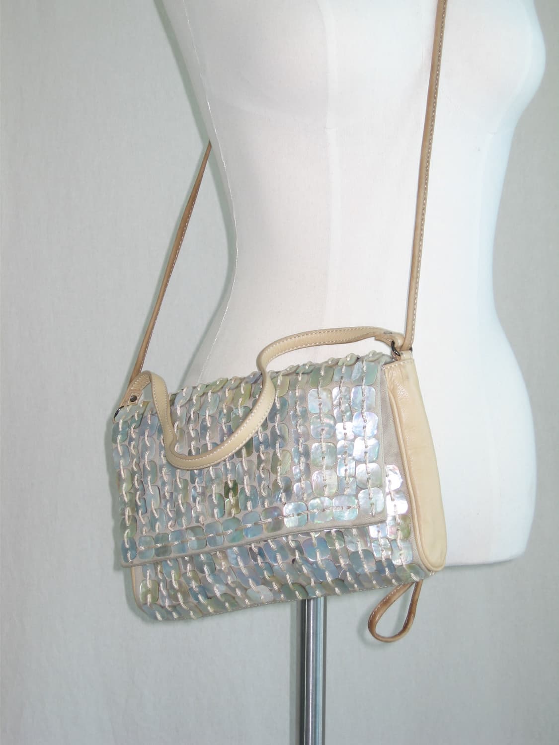 Hiroko Bis 자개단추 장식 백 상품이미지1