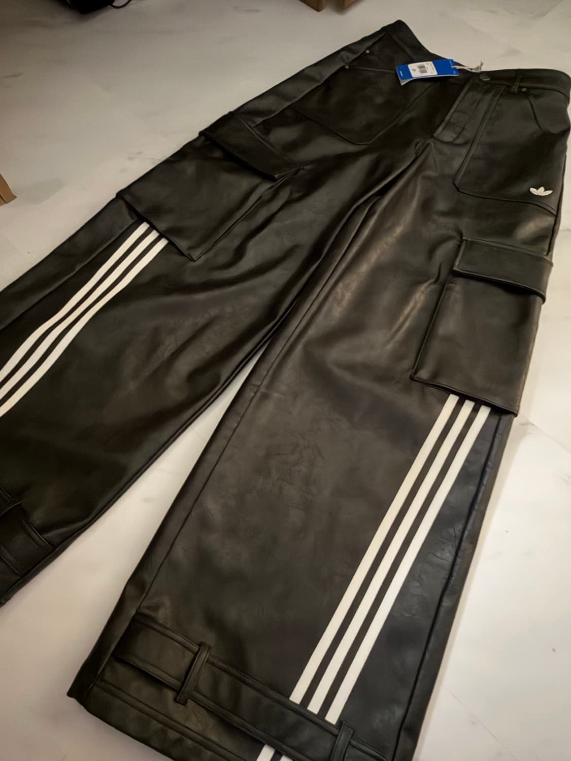 아디다스 아딜레늄 시즌 3 바지 27 상품이미지2