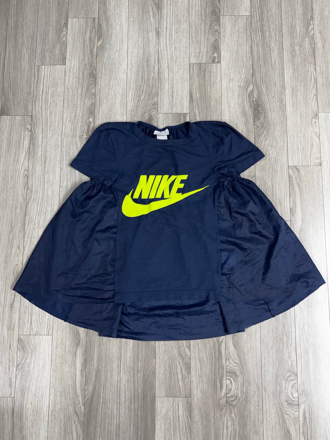 사카이 나이키 반팔 티셔츠 네이비 상품이미지1