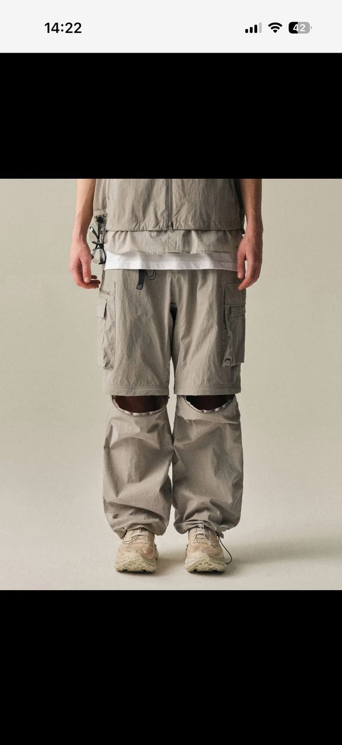 무신사 스탠다드 시티 레저 와이드 디태처블 카고 그레이쉬 베이지 30 상품이미지1