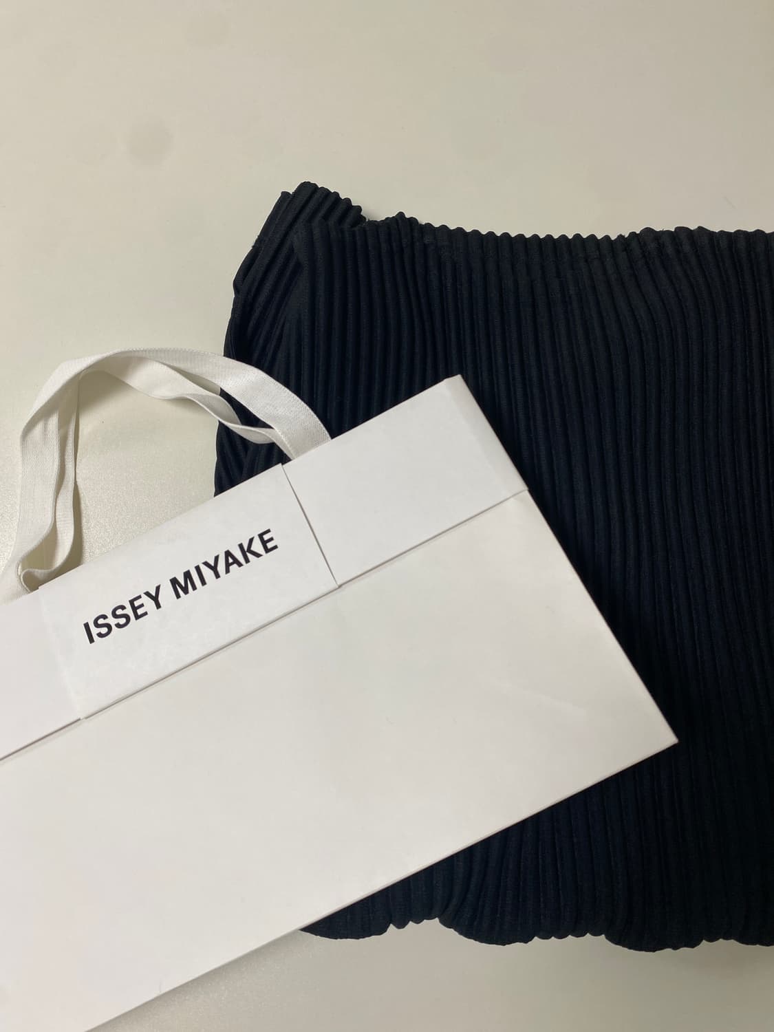 homme plisse 디셈버 모크넥 블랙 2사이즈 상품이미지9