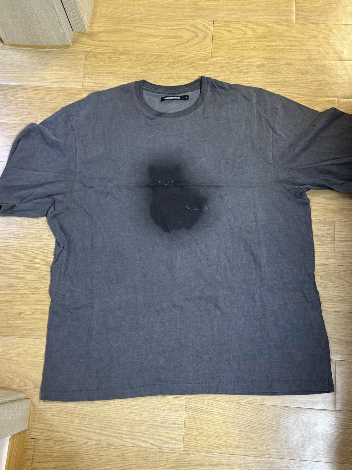 해칭룸 고양이 반팔 티셔츠 차콜 4 상품이미지4