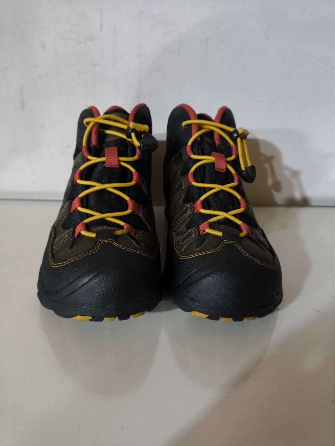 235mm 킨 미드 등산화 상품이미지3