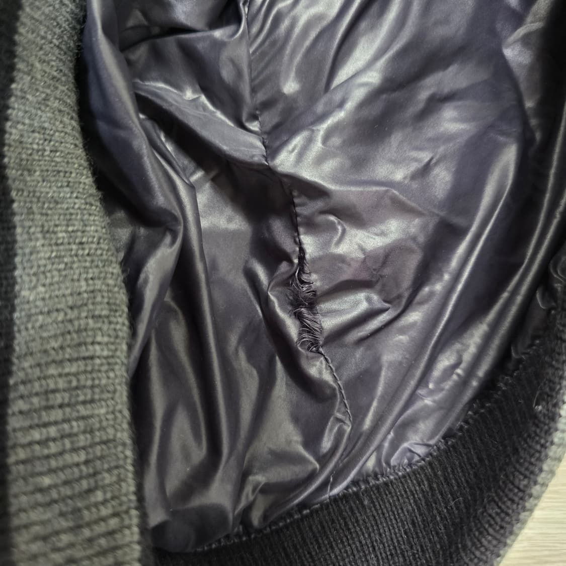 몽클레어 패딩 3사이즈 100 판매 상품이미지4