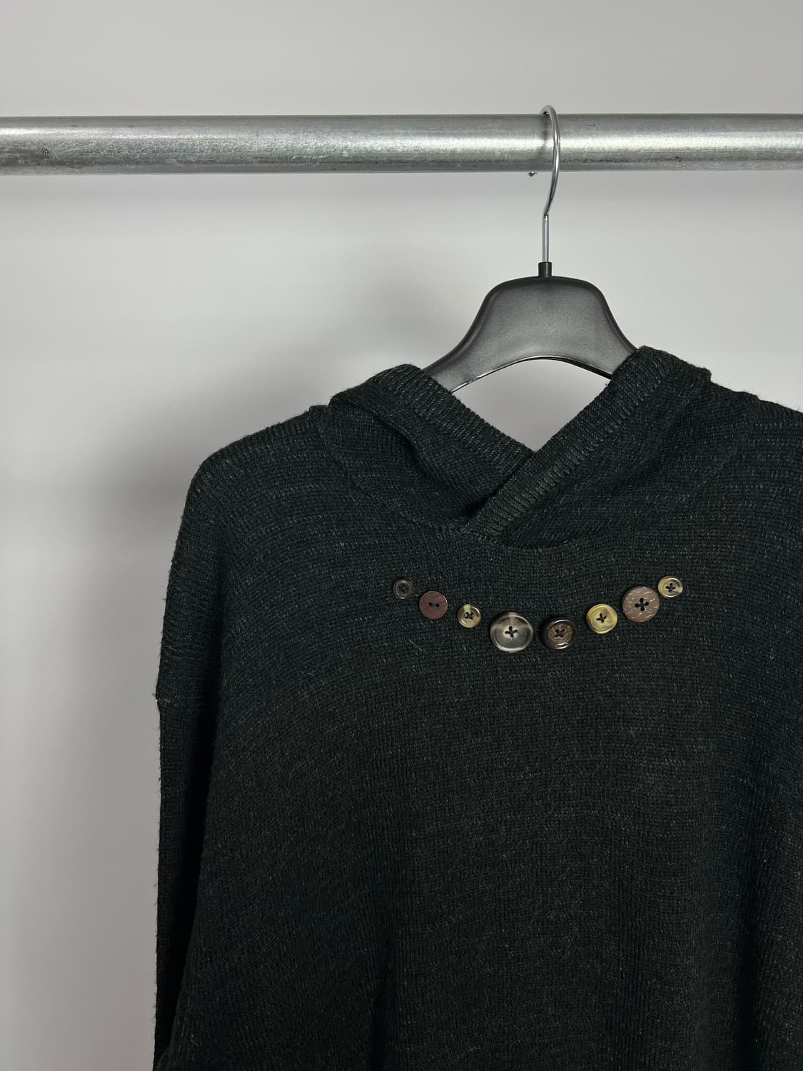 GU 버튼 커스텀 니트 후드 상품이미지2