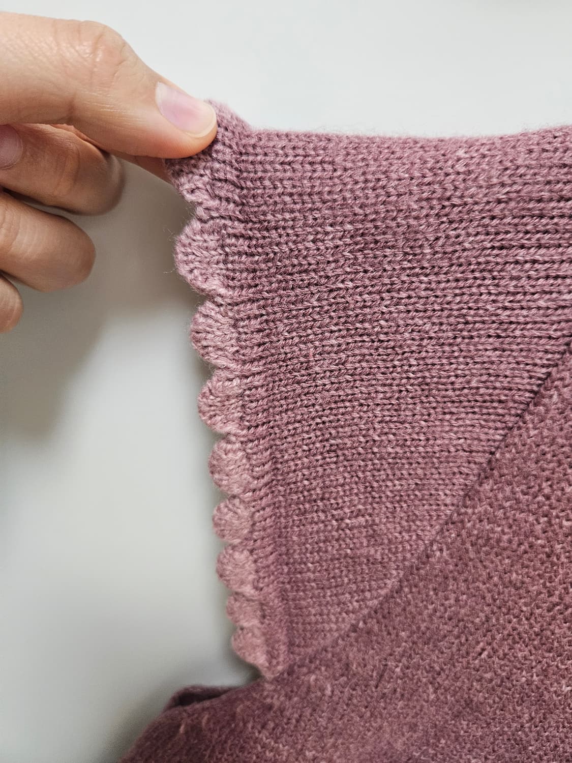 아오이유우깔 모리걸 뮤트핑크 포도 자수 니트 베스트 조끼 상품이미지3