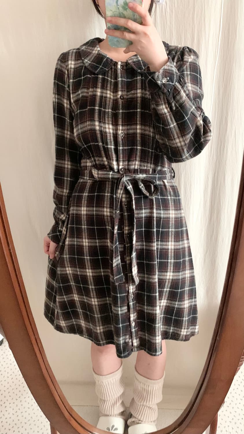 브라운 체크 핀턱 둥근카라 모리 원피스 상품이미지3