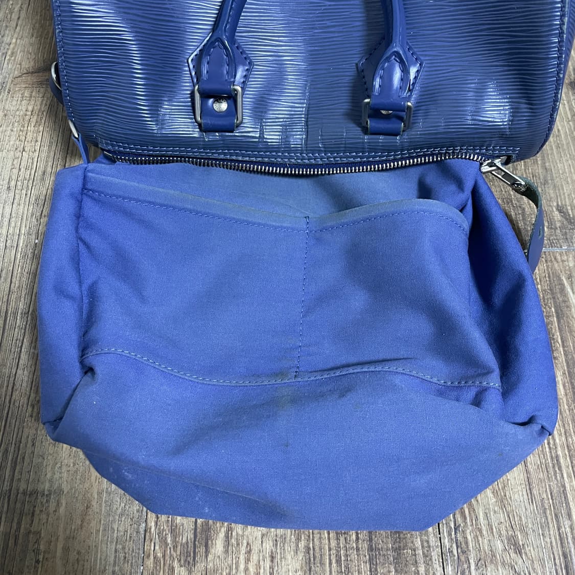 루이비통 에삐30 스피디 스카이블루 상품이미지10