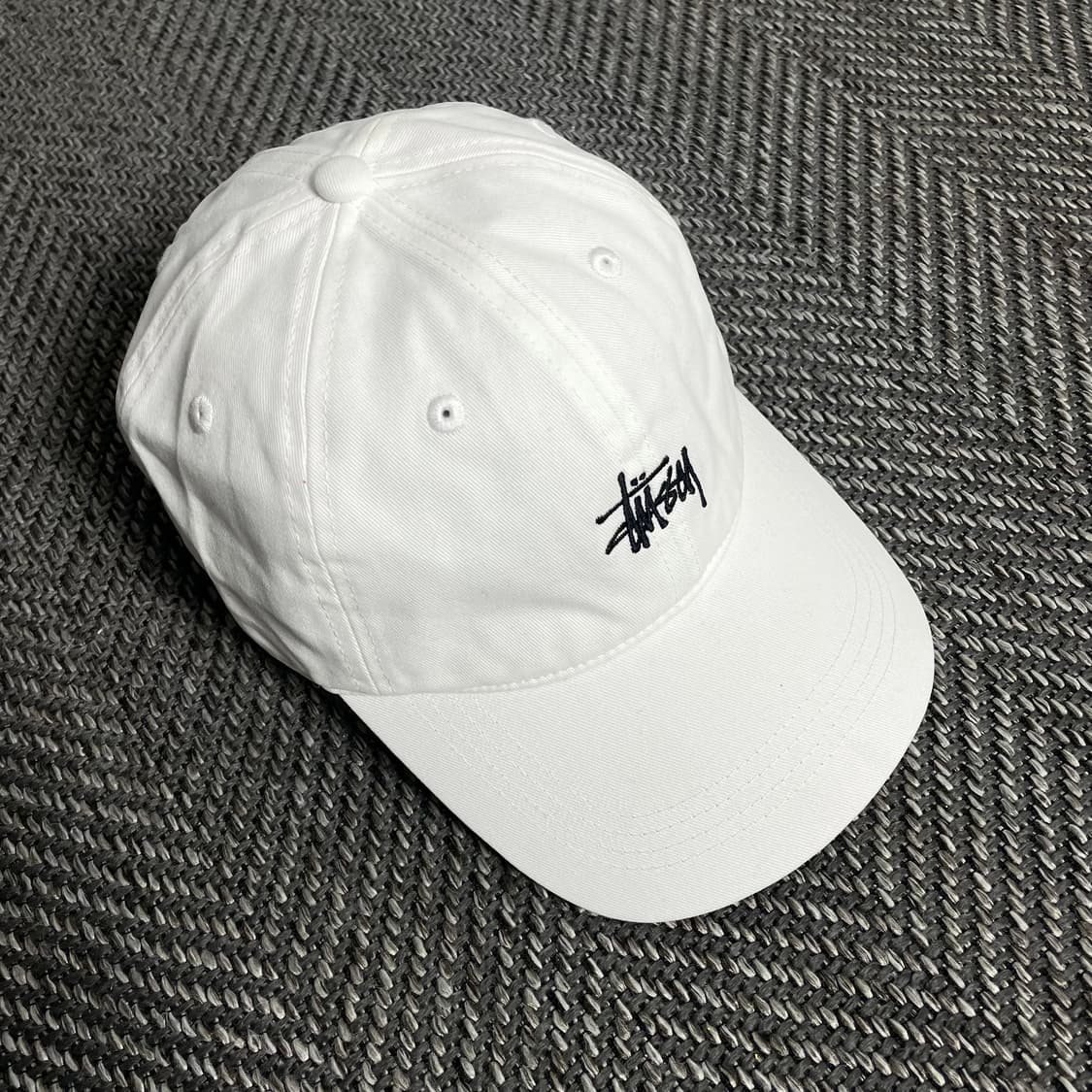 스투시 스탁 로고 자수 볼캡 화이트 y 4174 상품이미지2