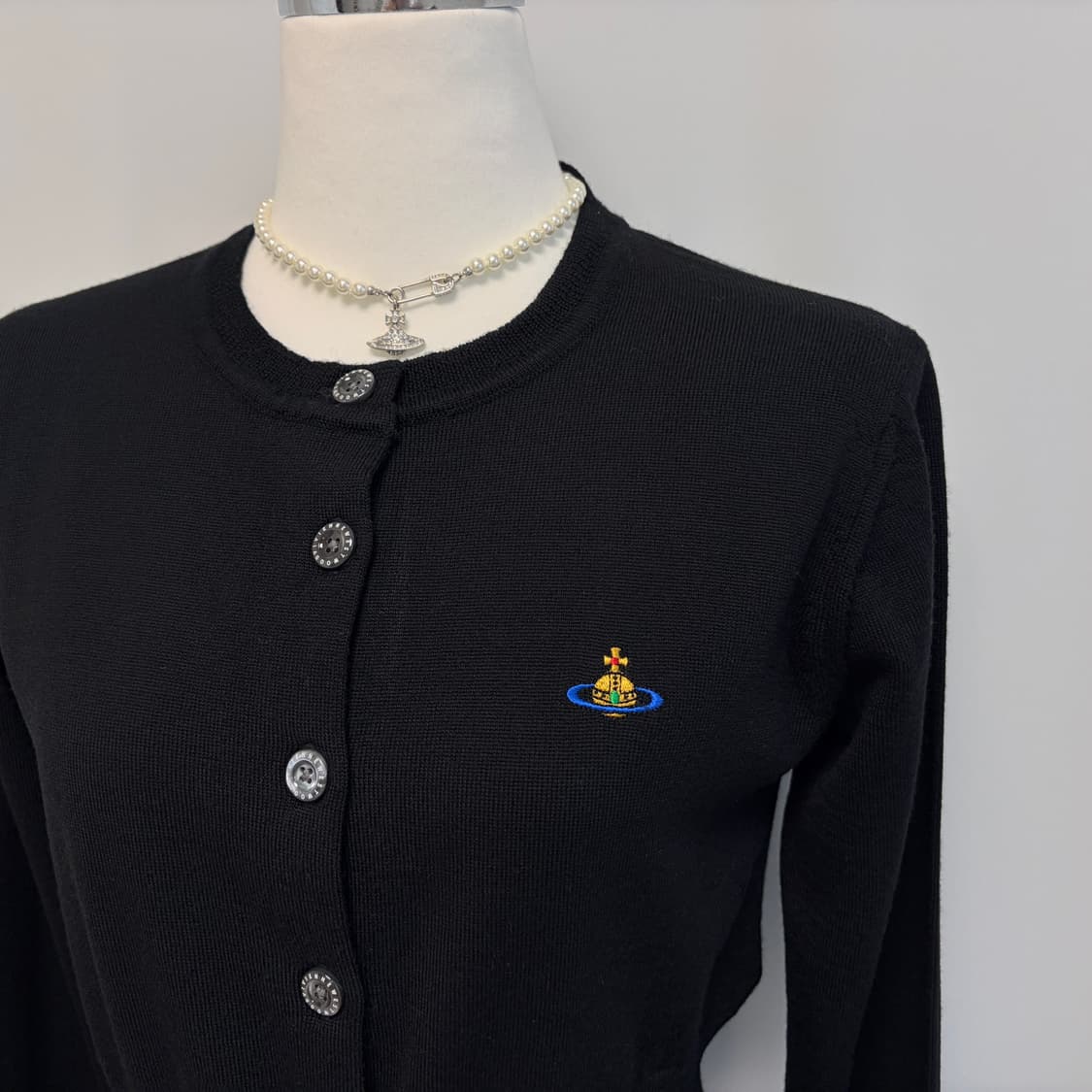 비비안웨스트우드 베아 크롭 울 가디건 상품이미지4