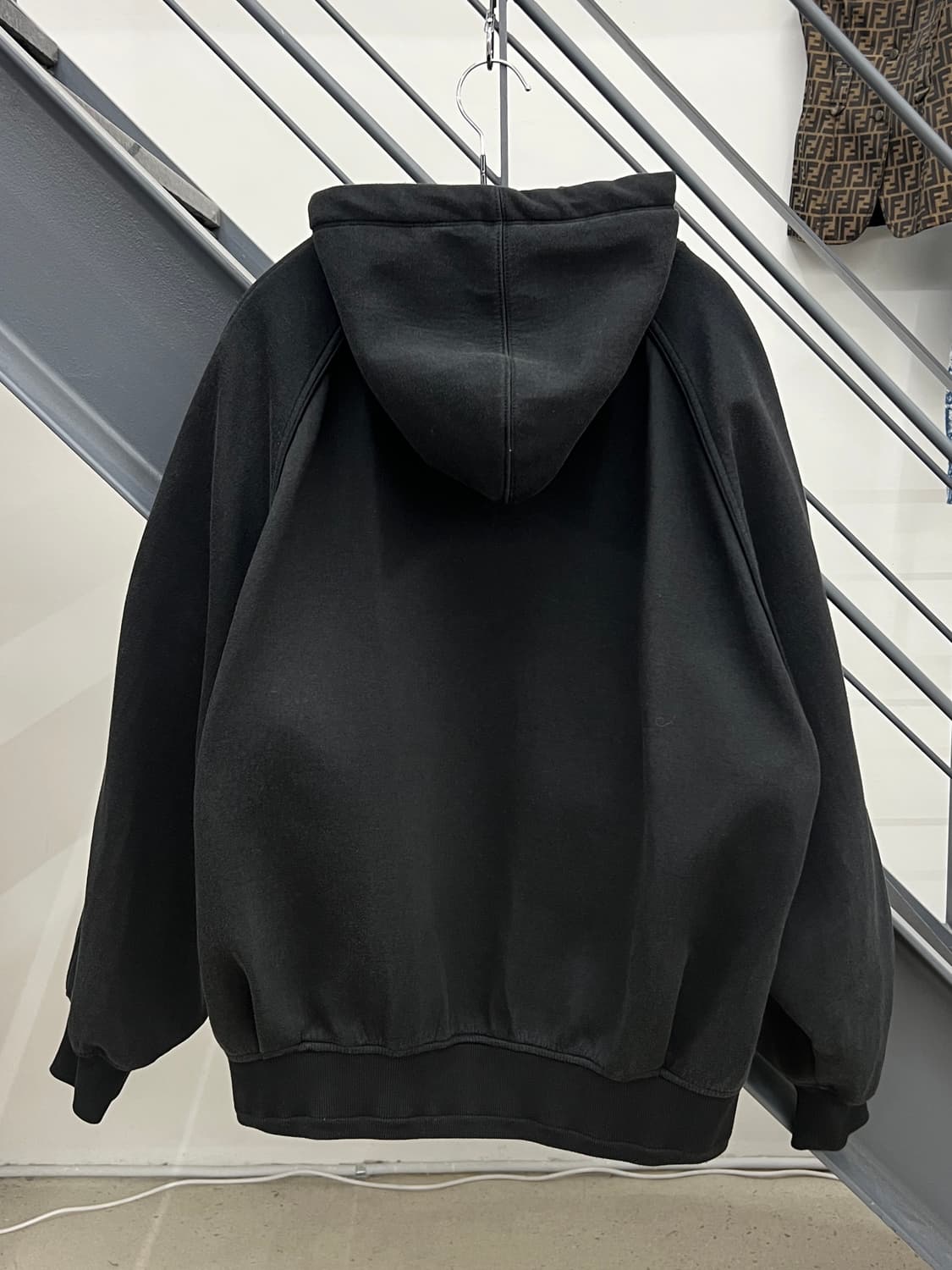 지오 송지오 셈블런스 후드 바시티 자켓 / 블랙 상품이미지4