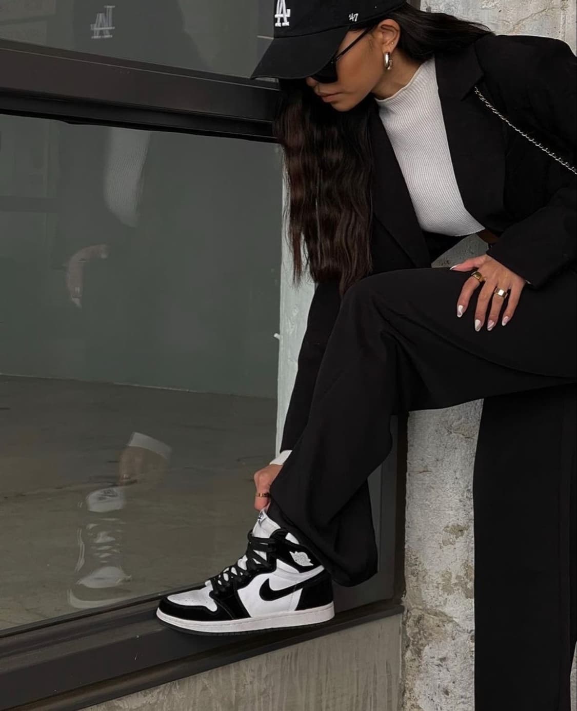 나이키 에어 조던1 미드 GS 블랙화이트 상품이미지1