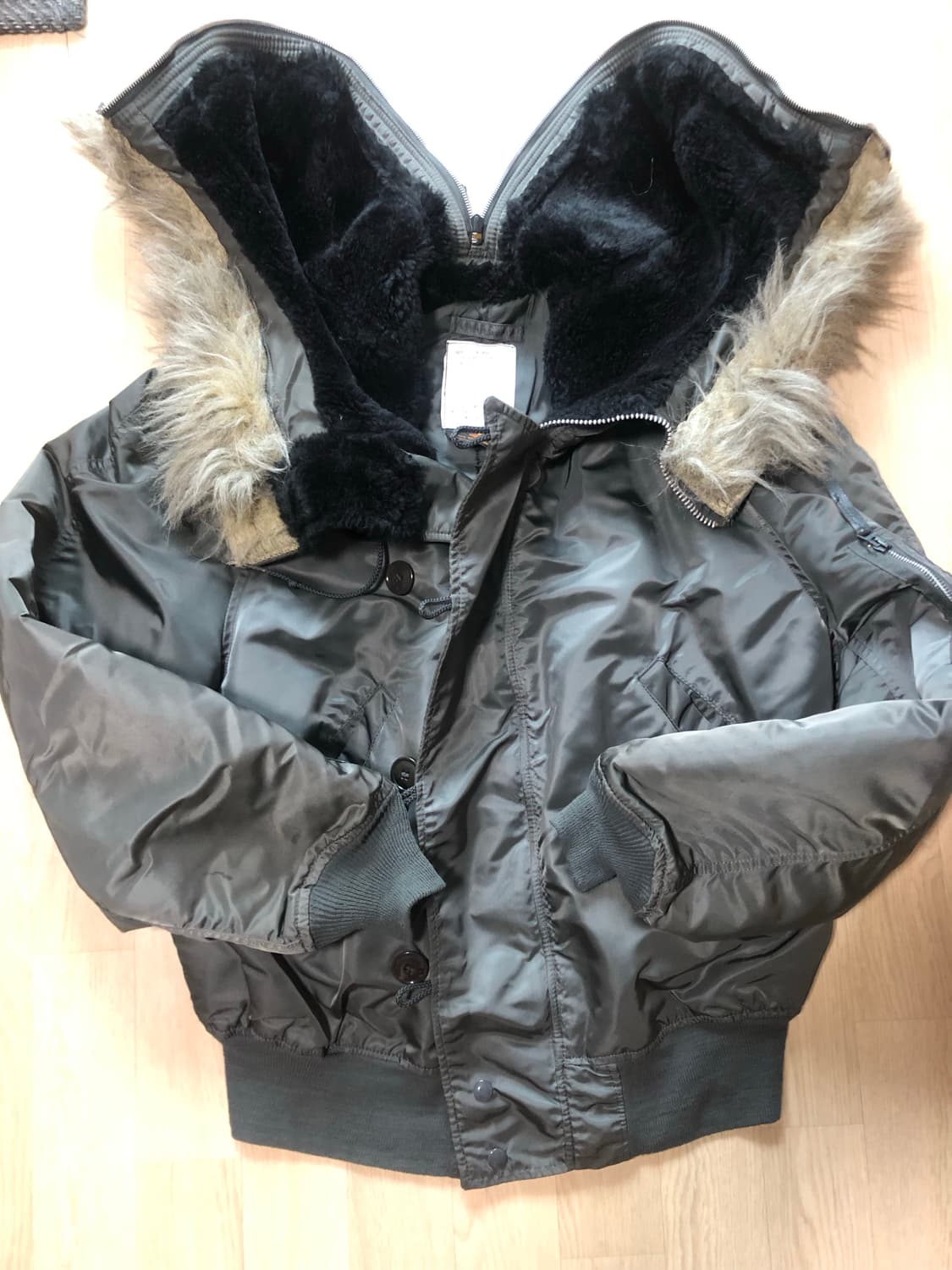 알파 n2b alpha n2b L사이즈 판매 상품이미지1