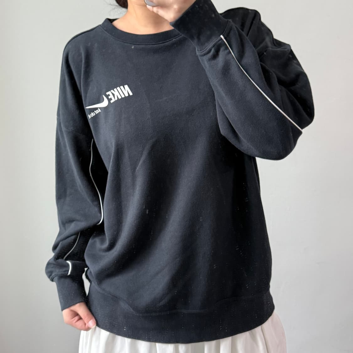 [XL] 나이키 블랙 맨투맨 상품이미지1