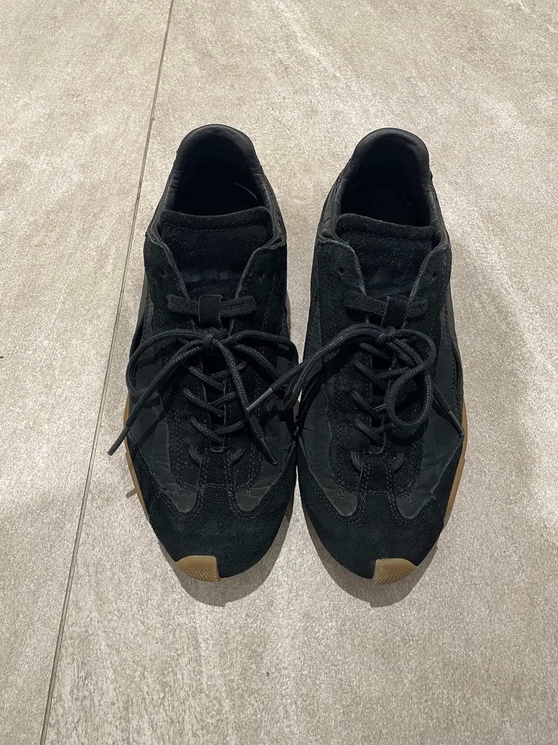 아더에러 스키드 블랙 270 상품이미지3