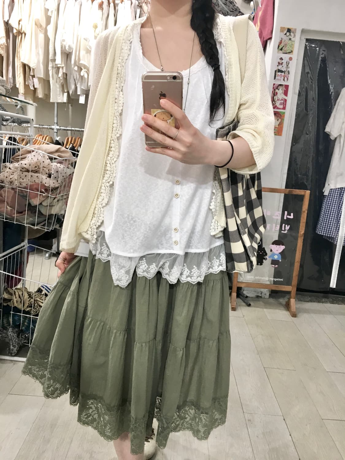 ⭐️단 3일만 할인⭐️mellow lace skirt (khaki) 상품이미지8