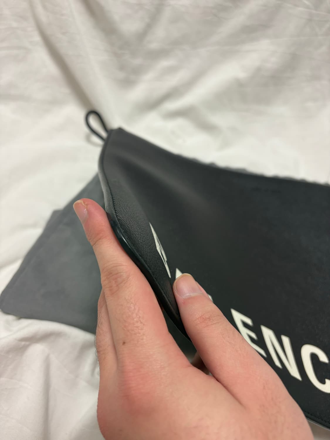 [대전백화점] 발렌시아가 로고 클러치 L 상품이미지3