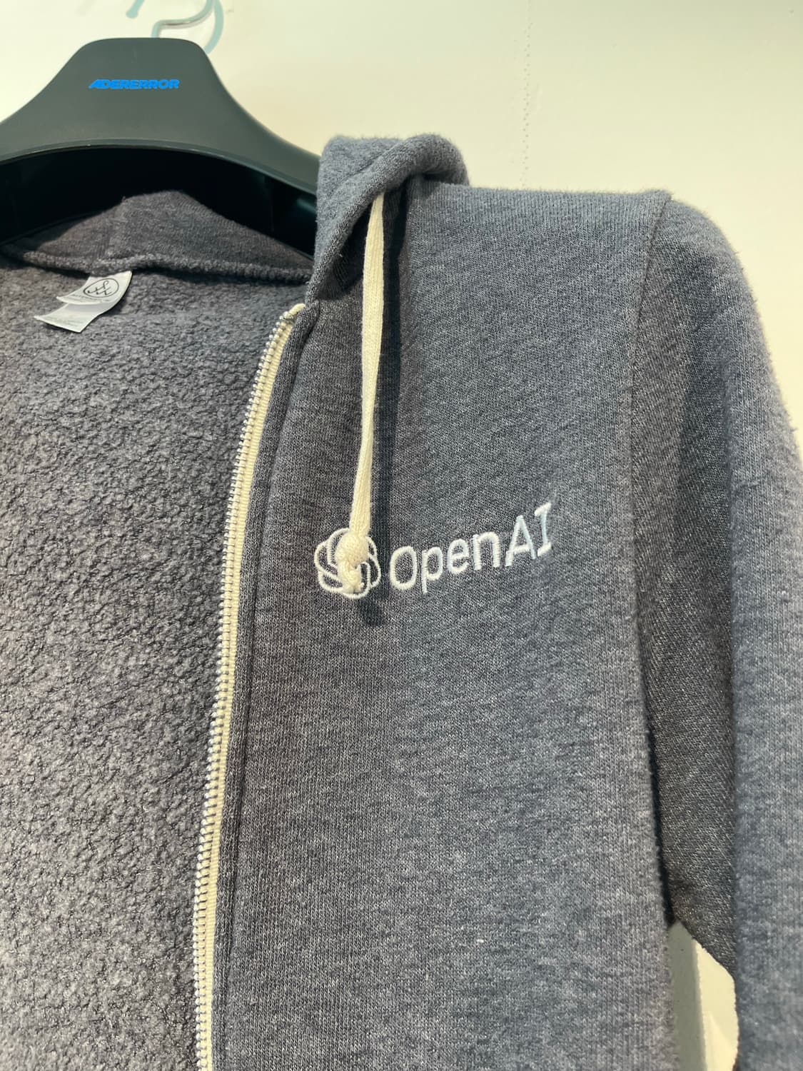 OpenAI 공식 굿즈 후드티 2018년 생산 상품이미지3