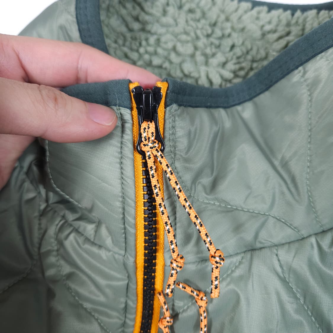 나이키 퀼팅 조끼 후리스 상품이미지3